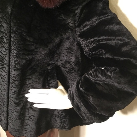 VINTAGE UNION MADE LUXURY  FUR COAT MADE IN THE USA - Picture 6 of 9